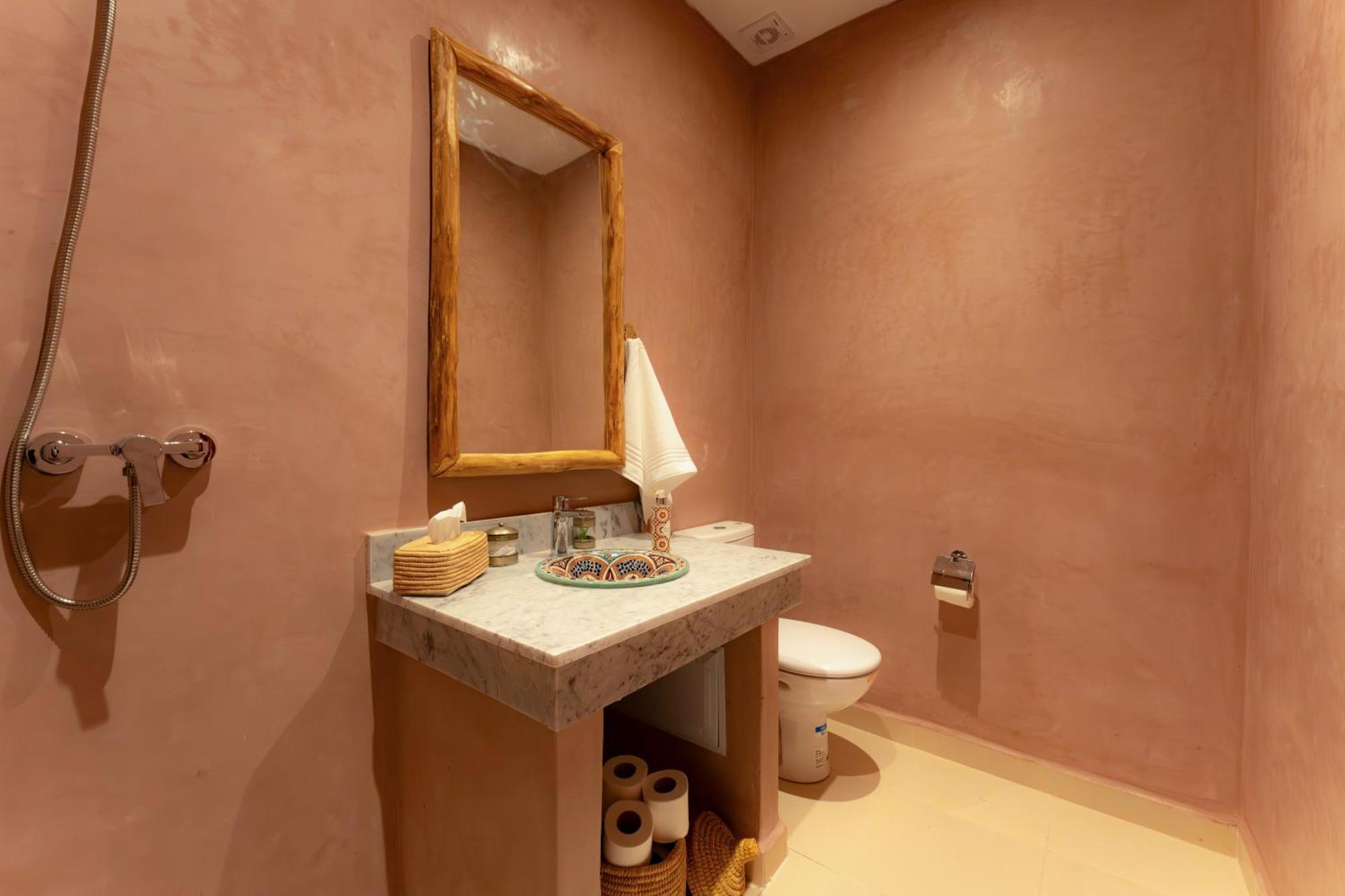 Abrare Guest house *