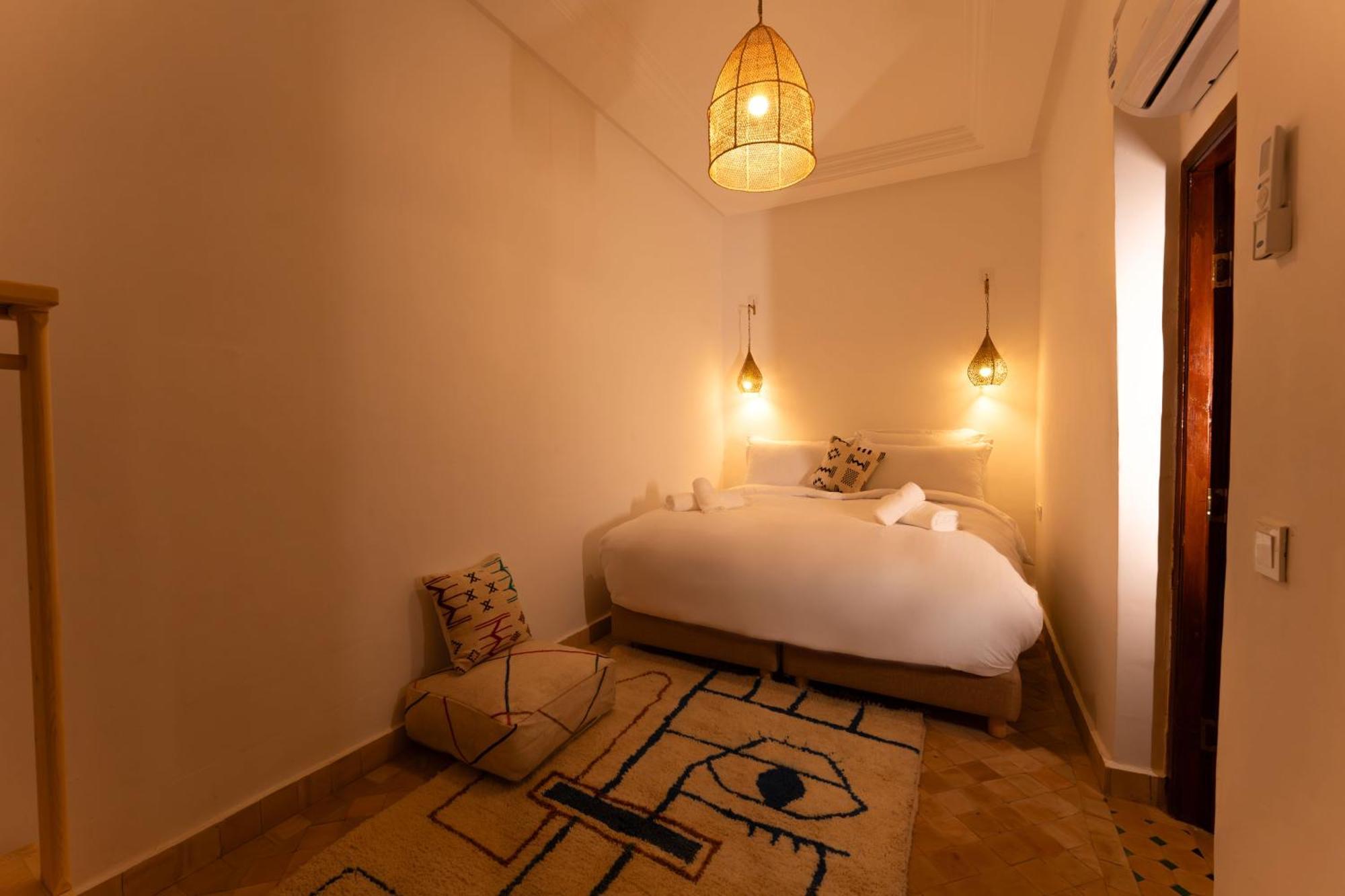 Abrare Guest house *